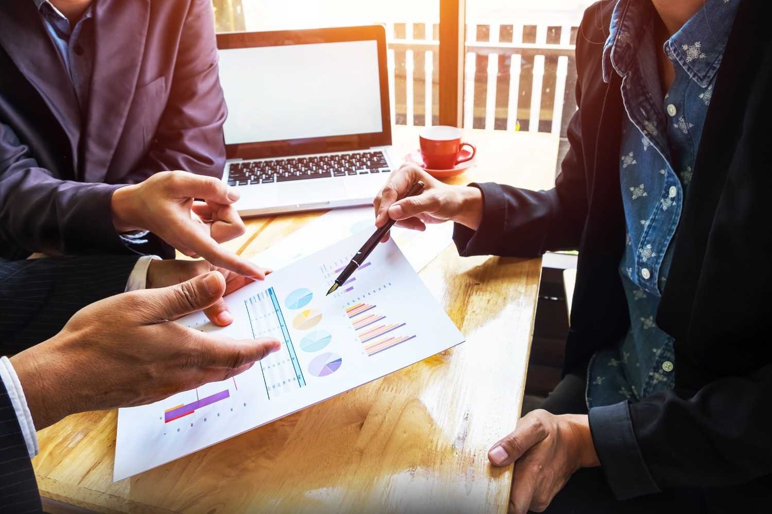 How to Choose the Right Asset Finance Broker